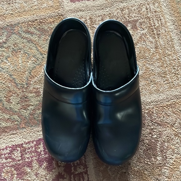 Dansko Clogs - Picture 5 of 12